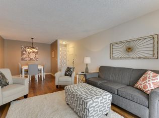 3912 Foss Rd APT 102, Saint Anthony, MN 55421