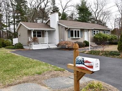 12 Sheffield Dr, Billerica, MA, 01821