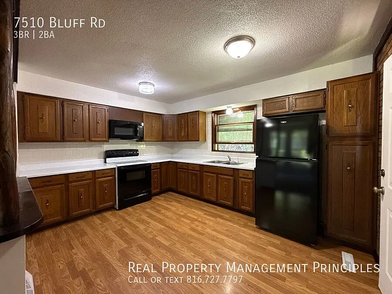 7510 Bluff Rd — Photo 5