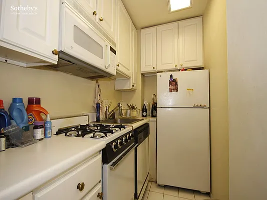 Rented by Sotheby's International Realty | media 29