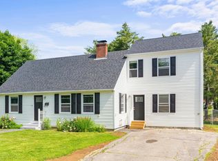 35 Mayflower Rd, Augusta, ME 04330