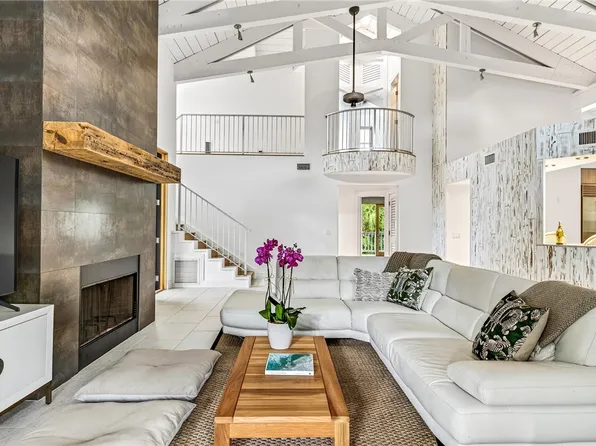 9415 Periwinkle Dr, Vero Beach, FL 32963