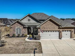 125 Autumn Cove Dr, Madison, AL 35756