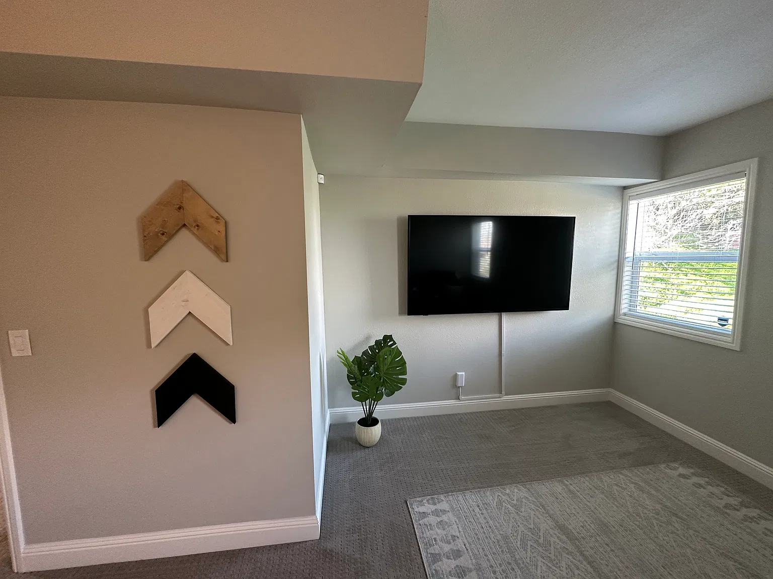 235 Virginia St — Photo 1