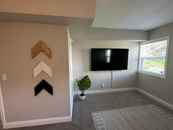 235 Virginia St UNIT B, Crockett, CA 94525