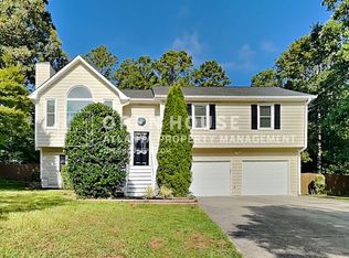 4 Oak Landing Trl S, Douglasville, GA 30134
