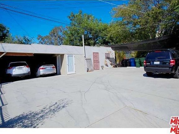 2nd image of 4867 Melrose Ave