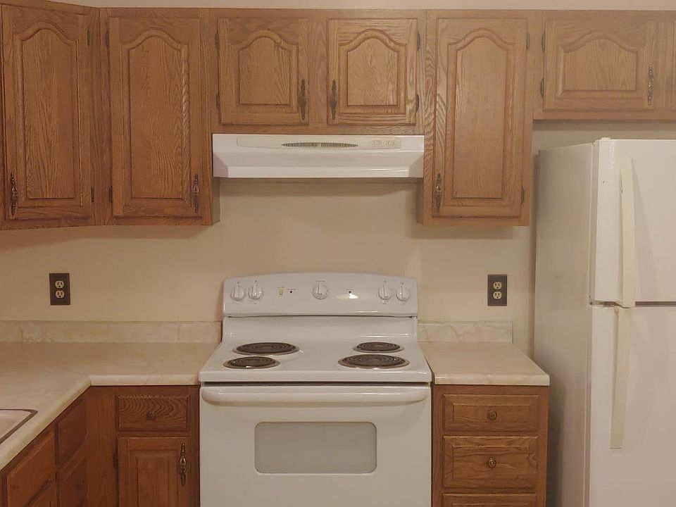 1st image of 1138 Lawton Ln
