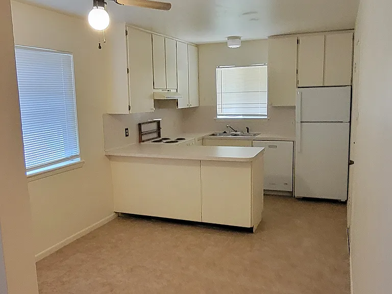 1709A Lawyer St #A — Photo 4