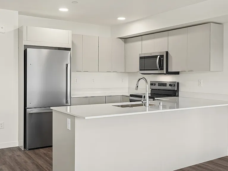 2 Bedroom - Kitchen image - 405