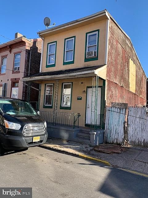 2nd image of 27 High St