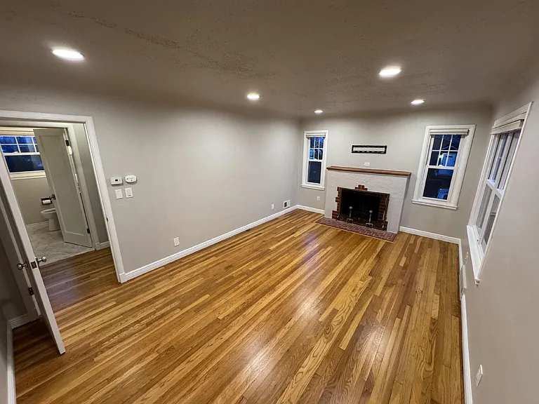 3027 W Cleveland Ave — Photo 17