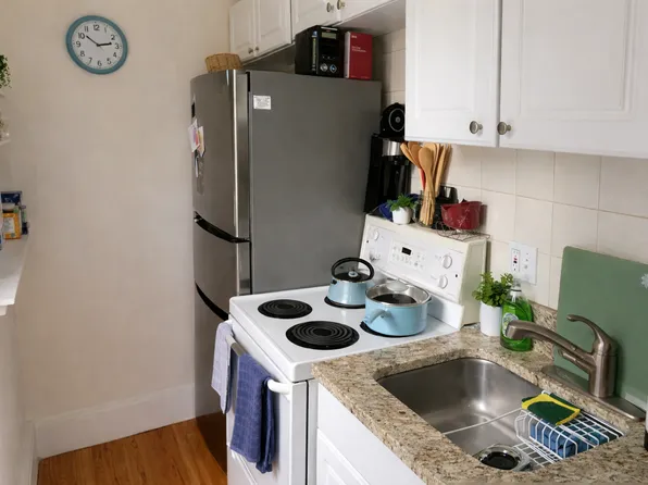 108 Myrtle St, Boston, MA