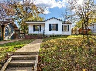 616 W Hull St, Denison, TX 75020