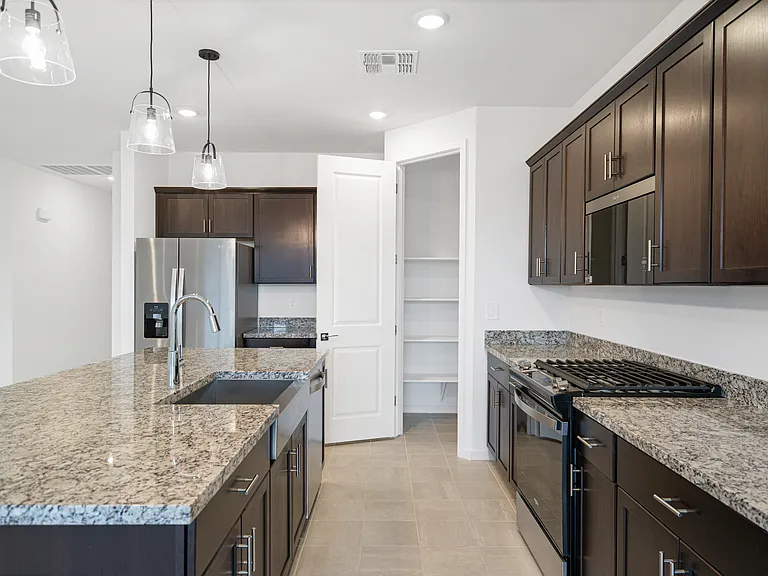 2520 E Grenache Rd — Photo 23