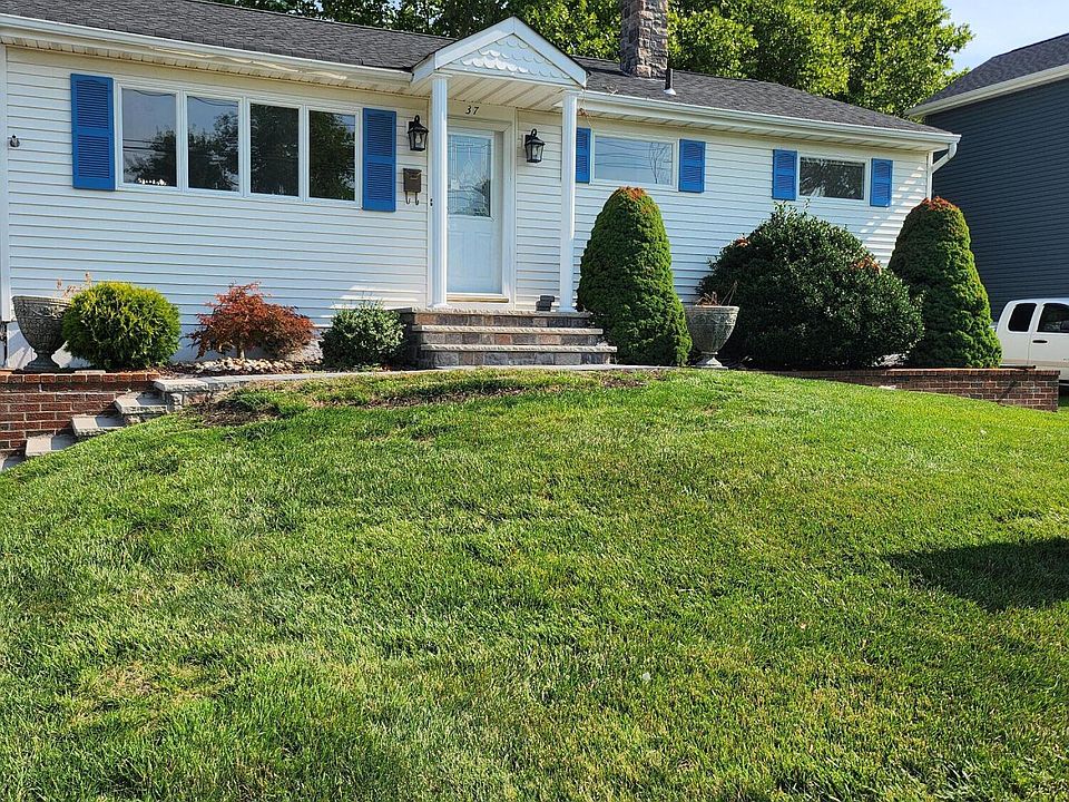 1st image of 37 Irwin Place