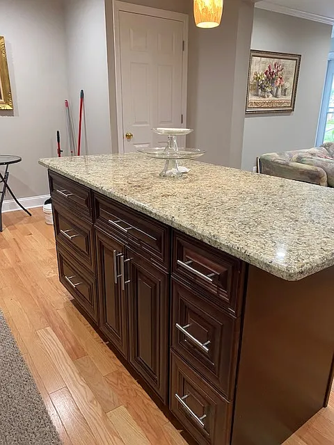 2 bed, 1.5 bath, $3,500 — Photo 2
