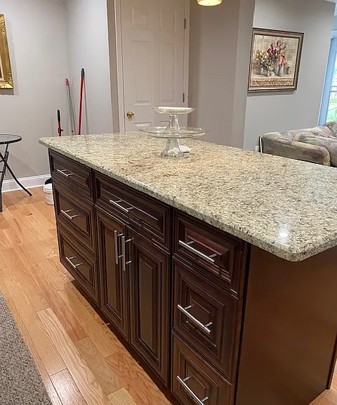 16 Mitchell Dr — Photo 2