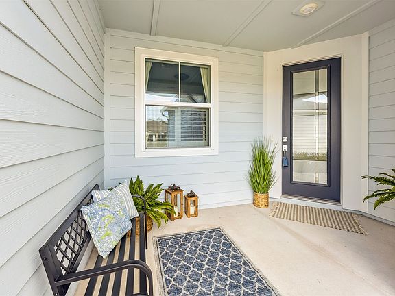 3rd image of 540 Jubilee Cir