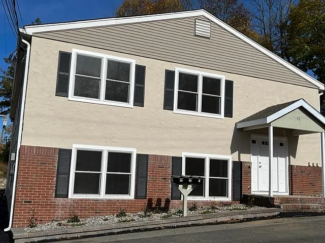 11 Prospect St #1 — Photo 16