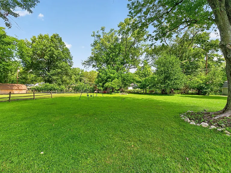 3900 Schirtzinger Rd — Photo 30