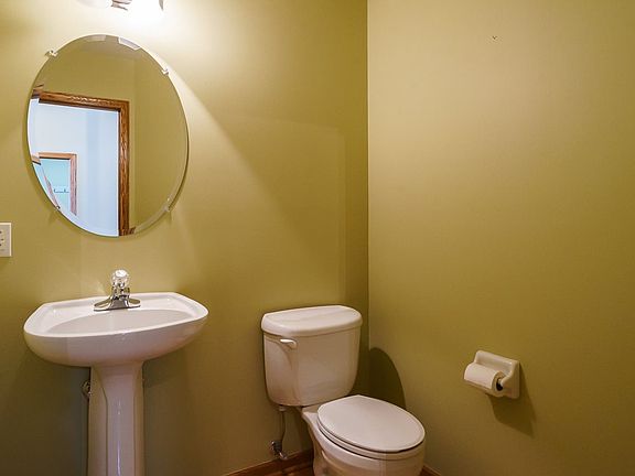 3rd image of 9833 S 175th Cir
