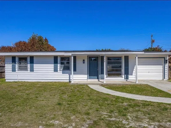 555 SE Airoso Blvd, Port Saint Lucie, FL 34983