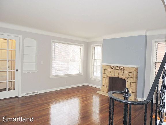 4th image of 20830 S Lake Shore Blvd