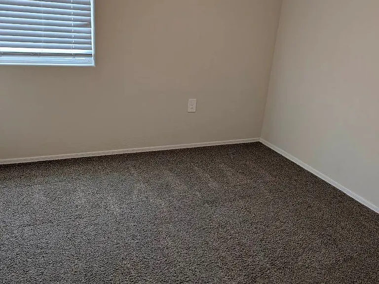1831 W Broadway Ave — Photo 14
