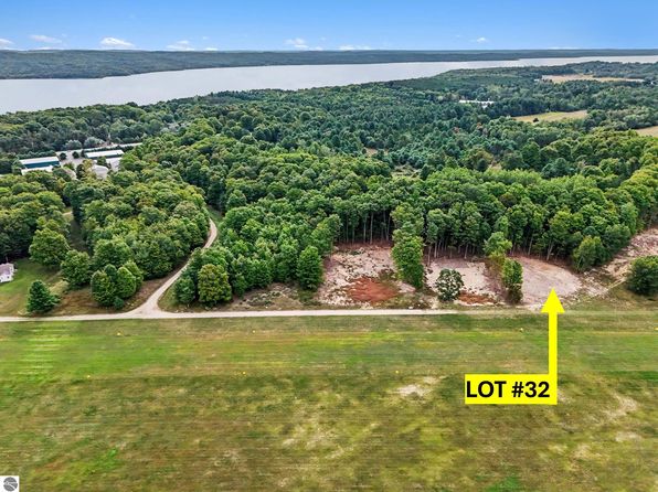0 E Torchport Ave #1950593
