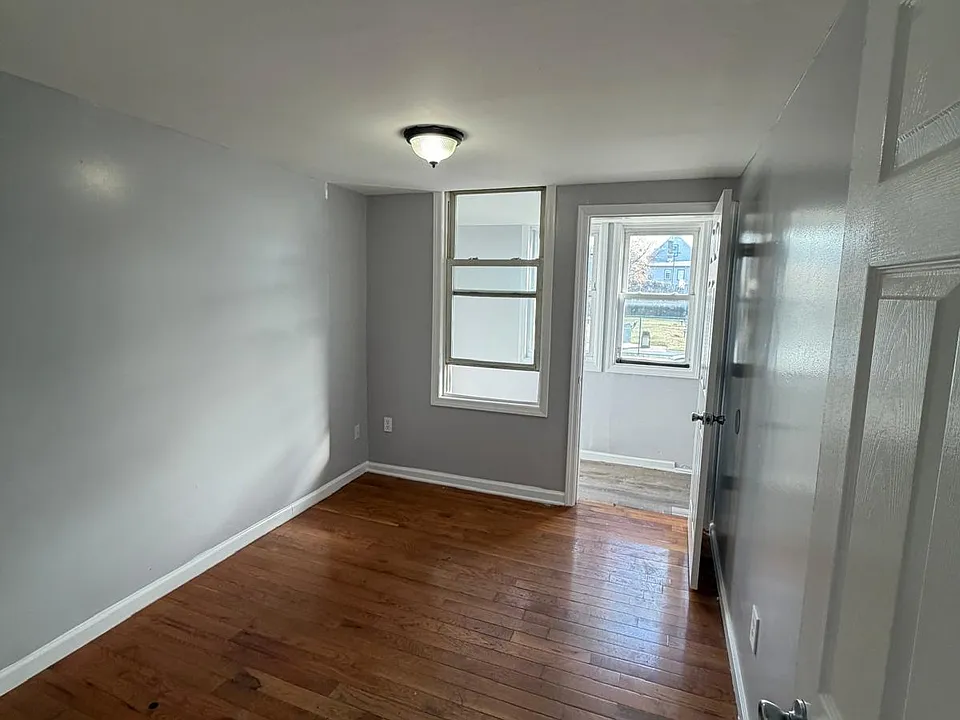 205 Florida St #6 — photo 4 of 5
