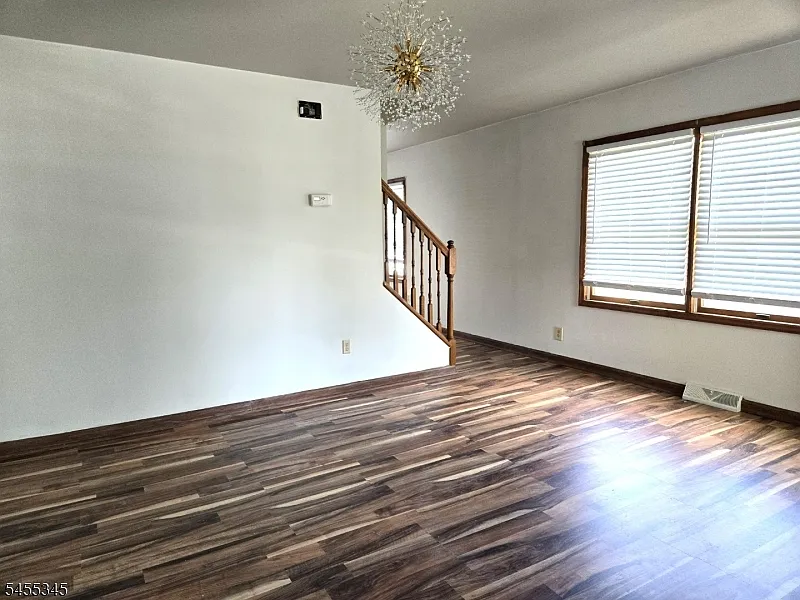 4 bed, 1.5 bath, $2,800 — Photo 4