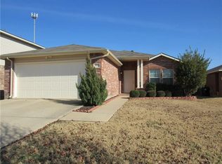 6513 Longleaf Ln, Denton, TX 76210