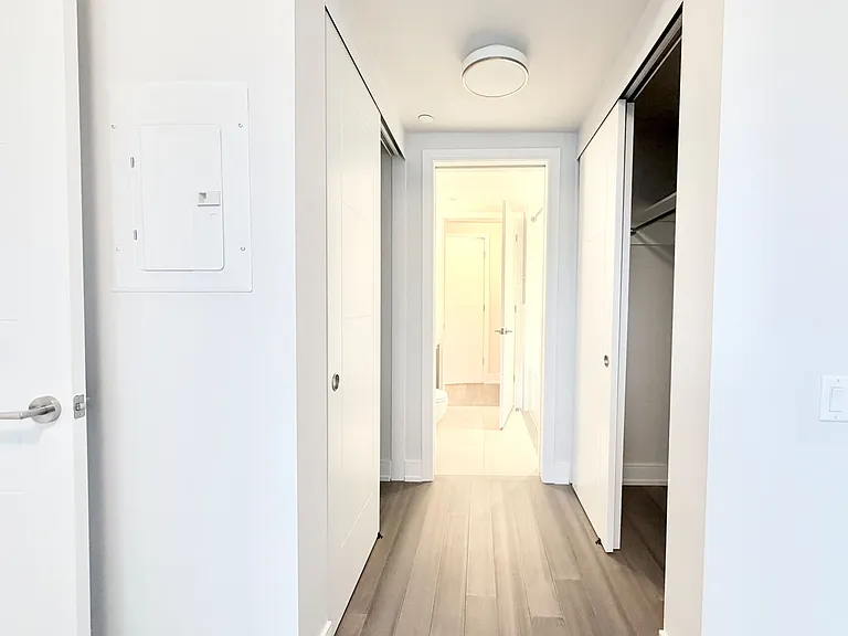 664 Spadina Ave #406 — Photo 13