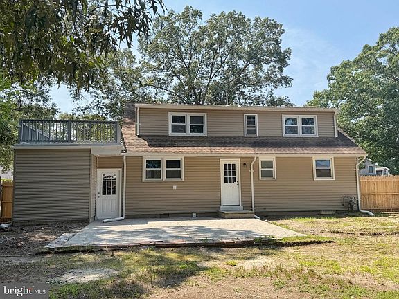 4th image of 253 Shore Blvd