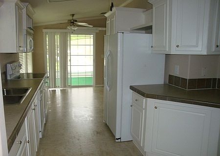 2nd image of 1006 Mahogany Dr