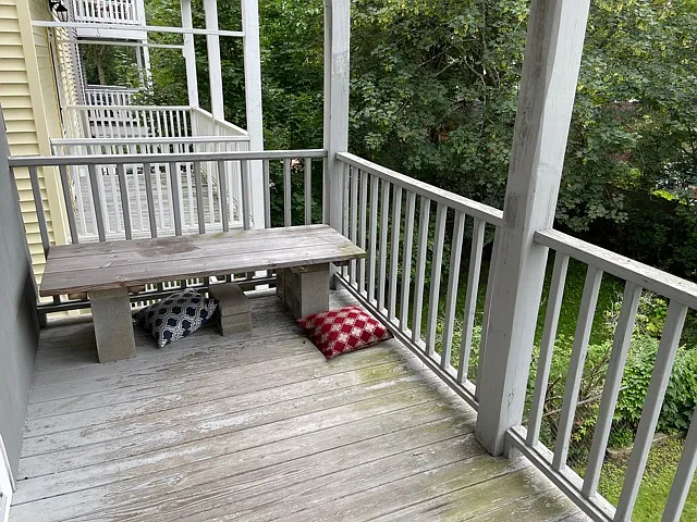 3 bed, 1200 sqft, $3,300 — Photo 4