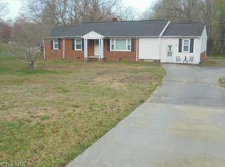 2401 Huffine Mill Rd, Mc Leansville, NC 27301