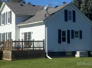 61160 Omo Rd, Lenox, MI 48048