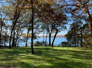 5379 Oak Lodge Rd, West Bend, WI 53095