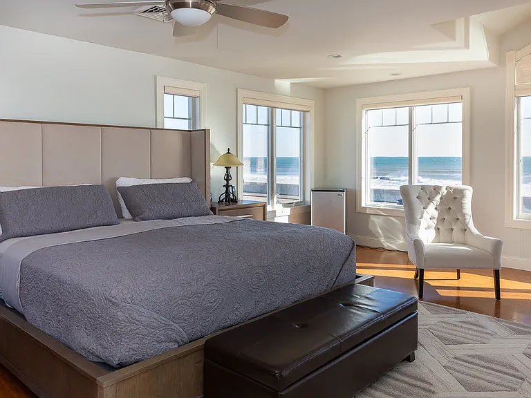 747 Ocean Blvd — Photo 25