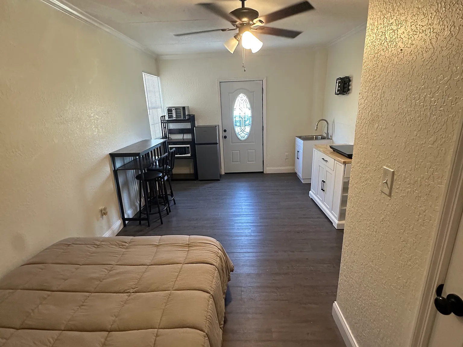 2259 Howland Blvd — Photo 3