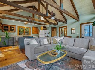 499 E Poplar Dr, Hendersonville, NC 28792