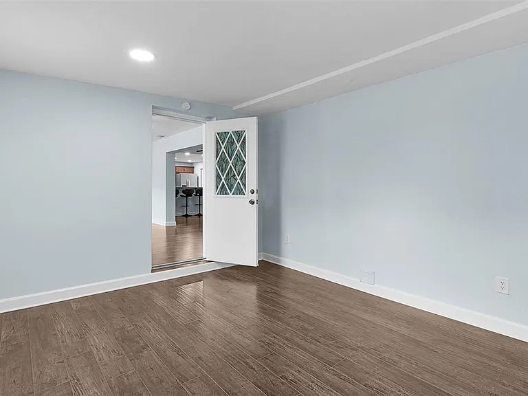 400 NW 80th Ave — Photo 23