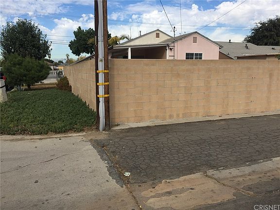 4th image of 14302 Cabell Ave