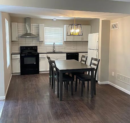 Newly updated Kitchen and Dining