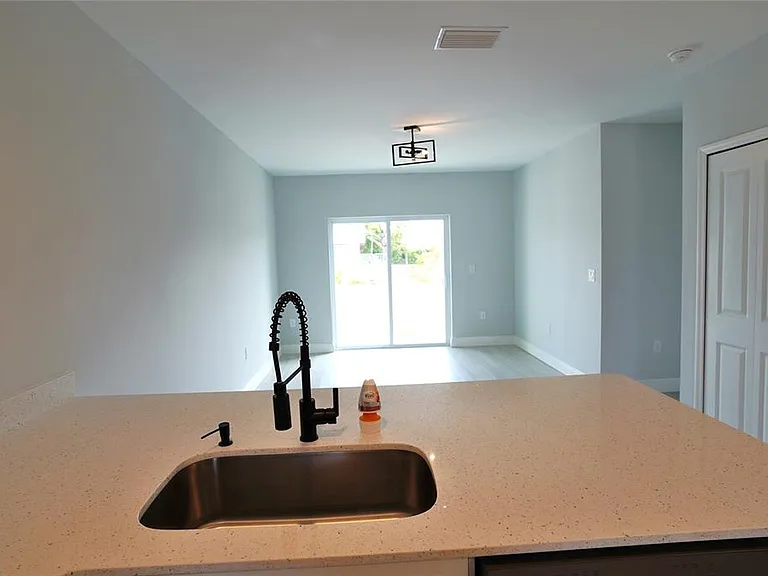 17070 Byron Ave #17072 — Photo 8