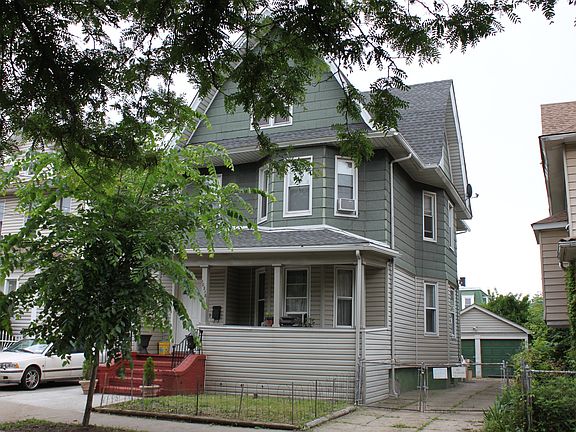 4th image of 10218 90th Ave