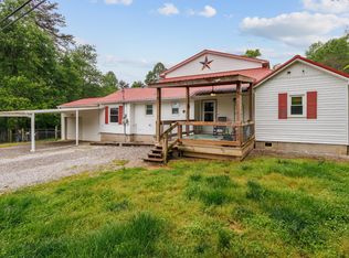 494 Lovejoy Rd, Sparta, TN 38583
