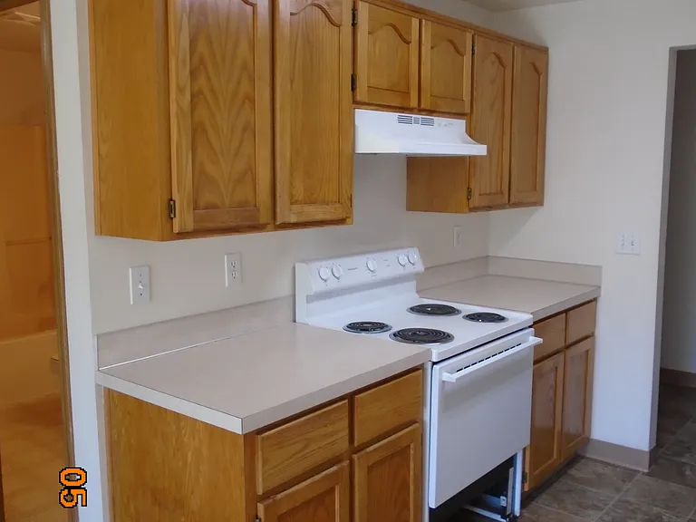 382-384 Shamrock St #382 — Photo 7